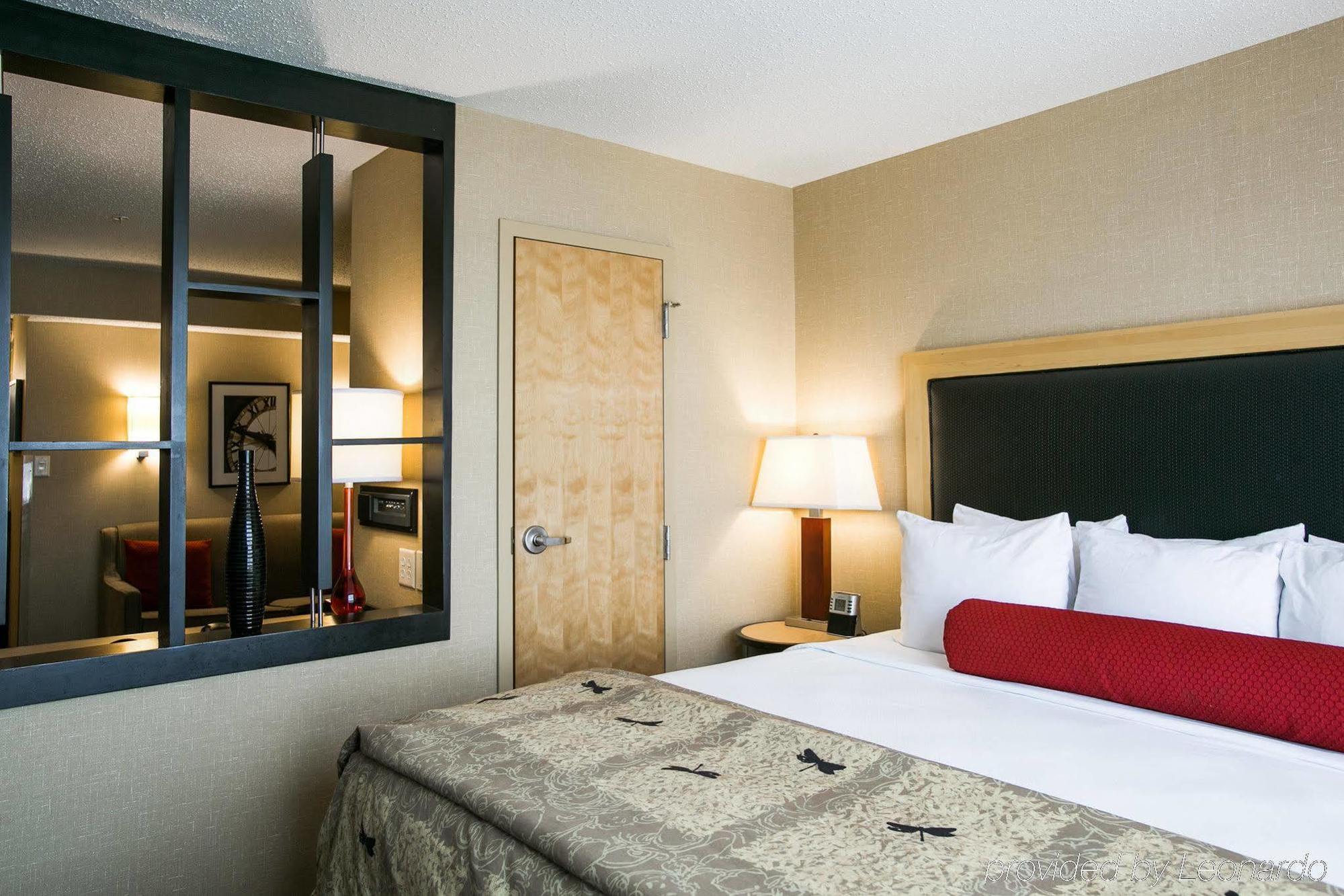 สปริงฮิลล์ สวีท บาย แมริออท อินเดียนาโพลิส แอร์พอร์ต/เพลนฟิลด์ Hotel ภายนอก รูปภาพ