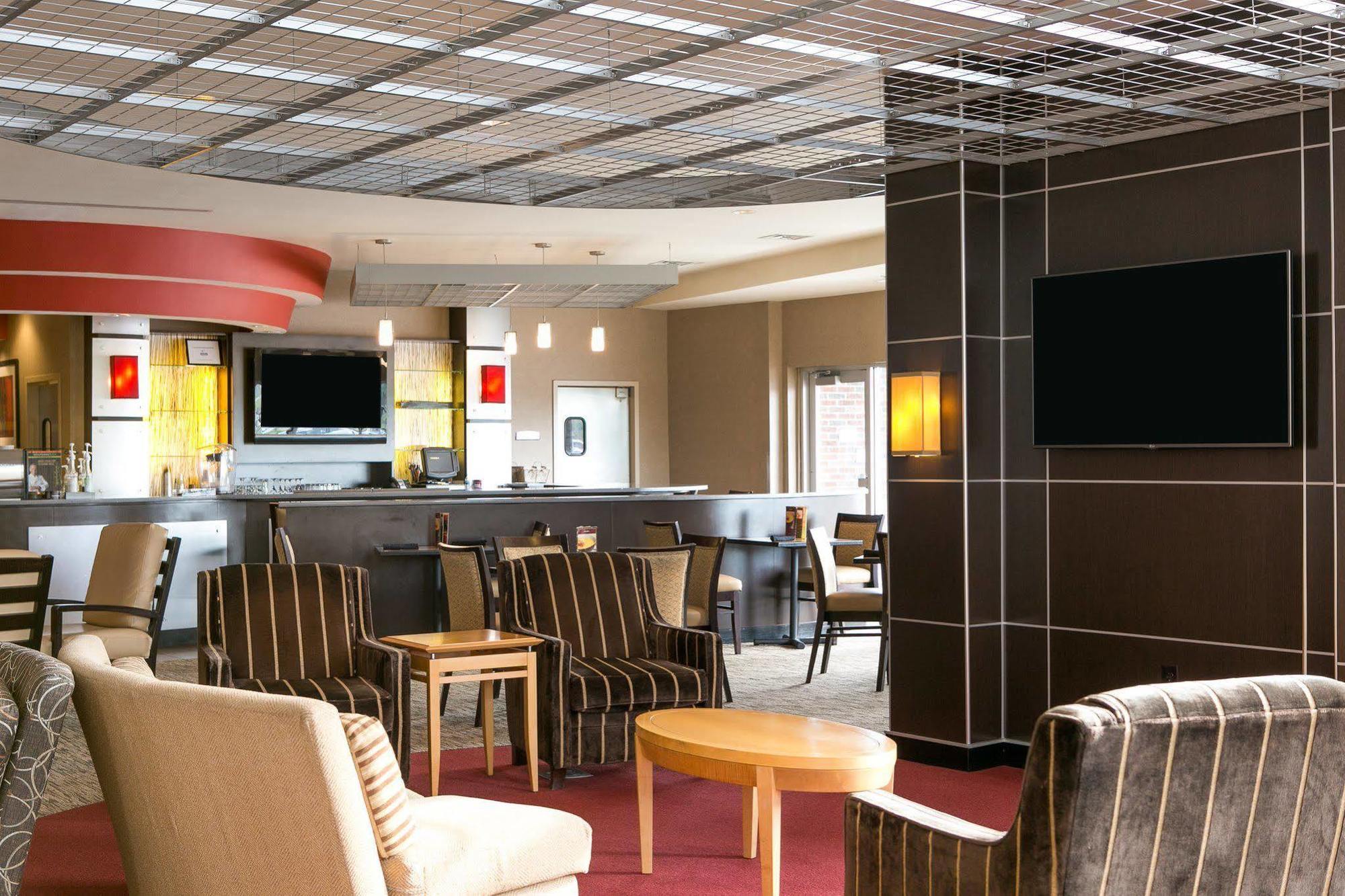 สปริงฮิลล์ สวีท บาย แมริออท อินเดียนาโพลิส แอร์พอร์ต/เพลนฟิลด์ Hotel ภายนอก รูปภาพ