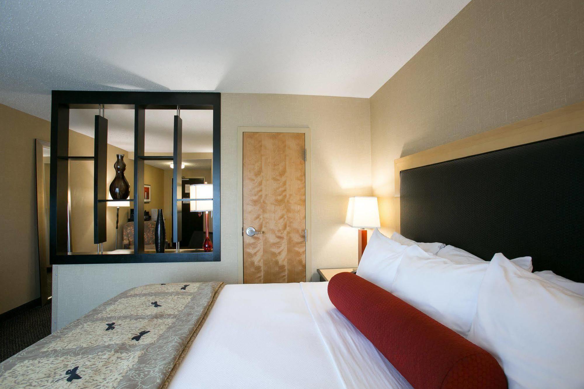 สปริงฮิลล์ สวีท บาย แมริออท อินเดียนาโพลิส แอร์พอร์ต/เพลนฟิลด์ Hotel ภายนอก รูปภาพ