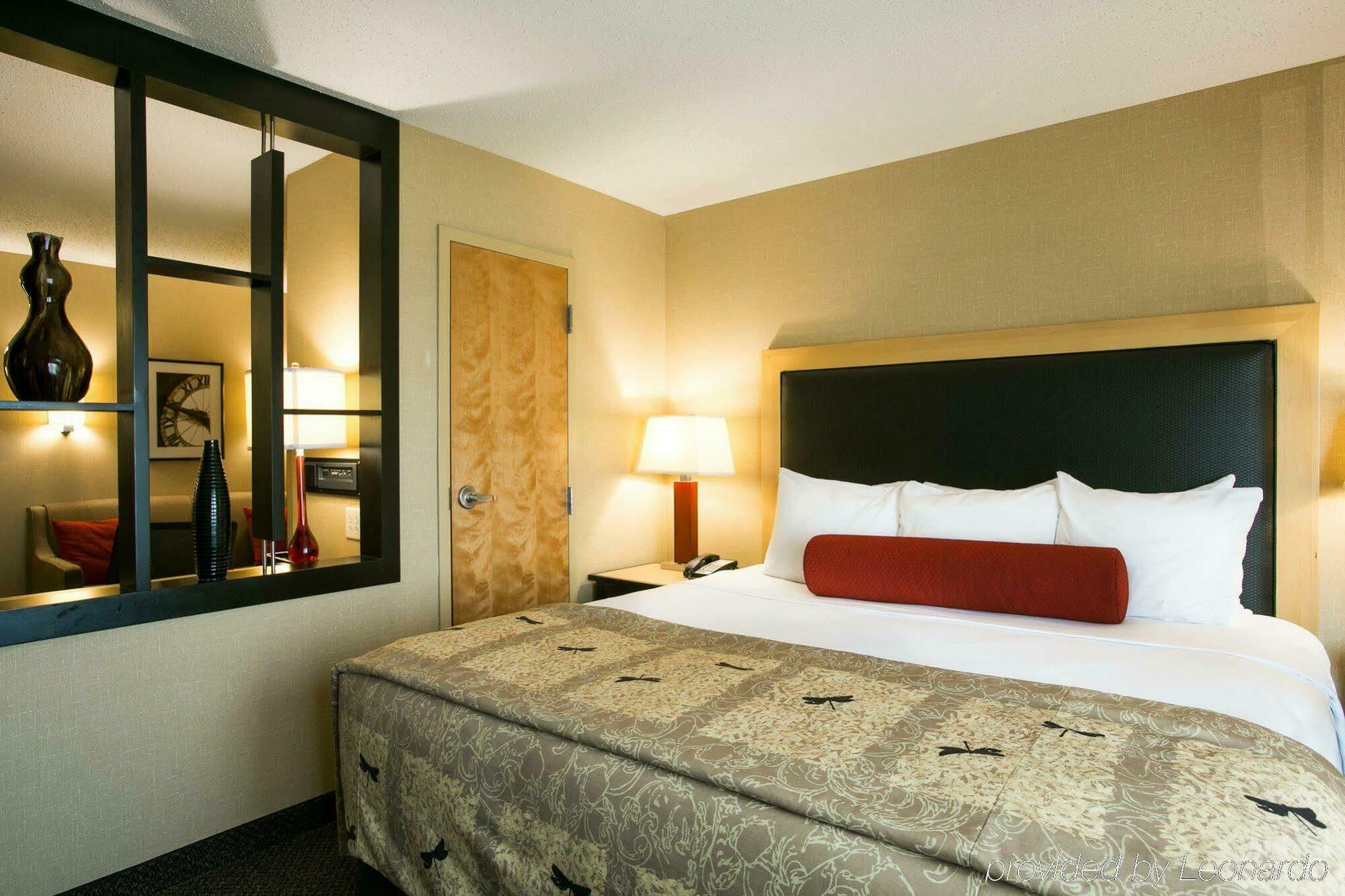 สปริงฮิลล์ สวีท บาย แมริออท อินเดียนาโพลิส แอร์พอร์ต/เพลนฟิลด์ Hotel ภายนอก รูปภาพ