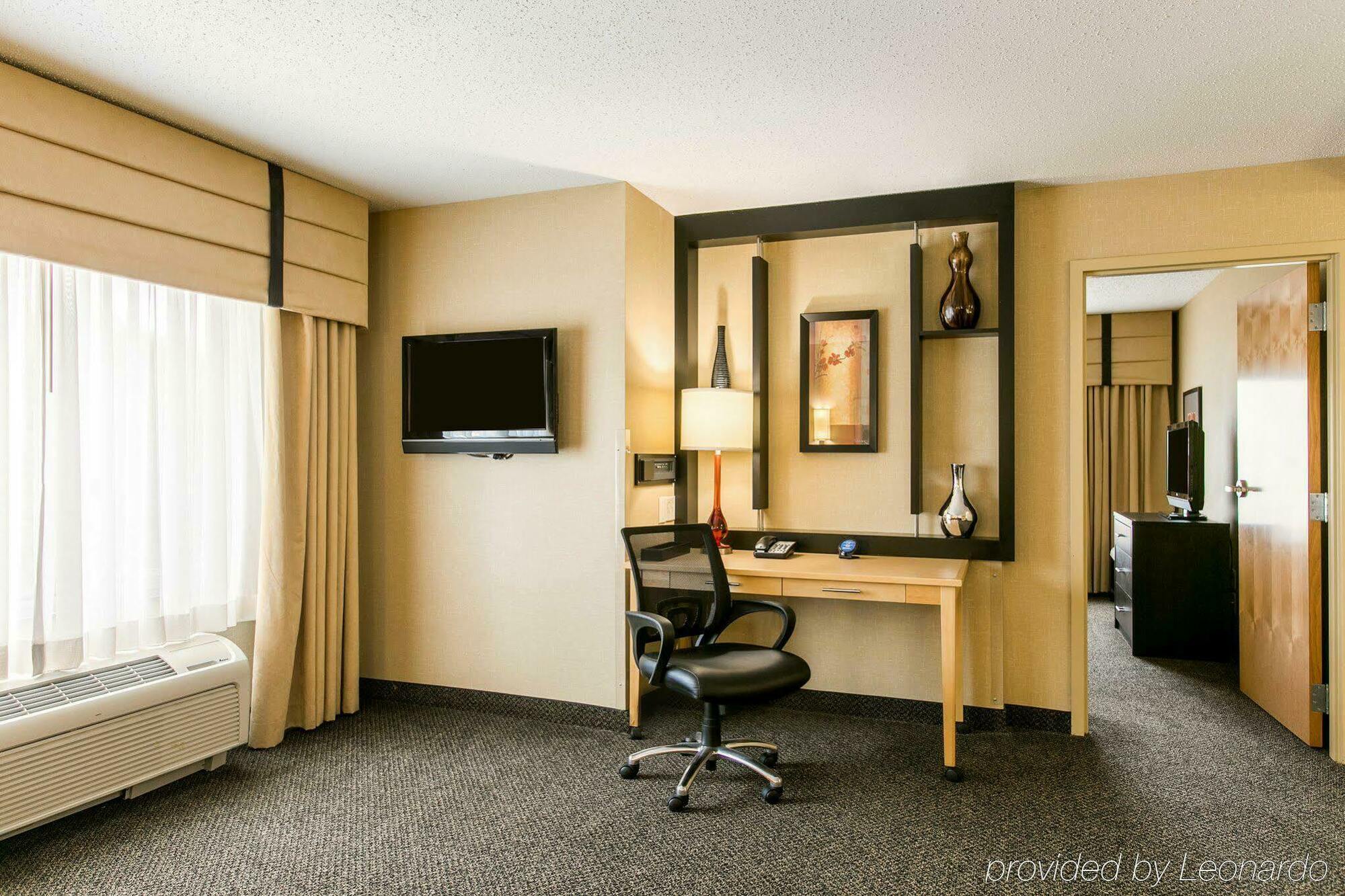 สปริงฮิลล์ สวีท บาย แมริออท อินเดียนาโพลิส แอร์พอร์ต/เพลนฟิลด์ Hotel ภายนอก รูปภาพ